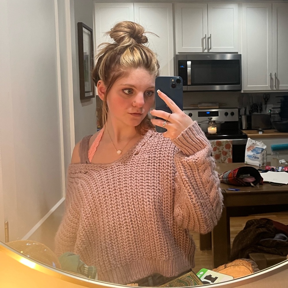 Women's Pink Sweater